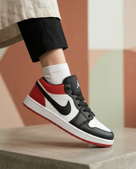 Nike - klasičan crveni kontrast koji se nikad ne potroši